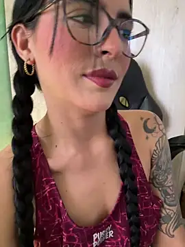 Cristal Cerati  online show from December 15, 2025, 4:44 pm