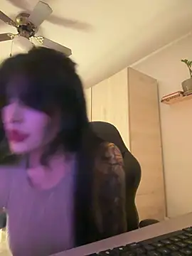 Cristal Cerati  online show from April 16, 2026, 11:29 pm