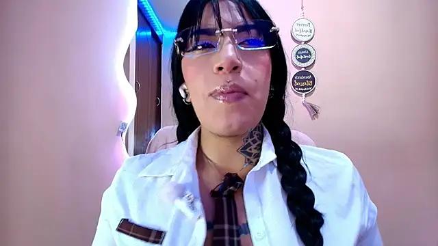 catte jensen online show from July 4, 2026, 3:24 am