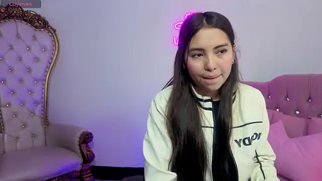 ISABELA TAY online show from May 20, 2026, 12:11 pm