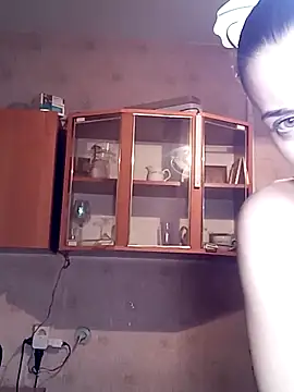 JhonSHelBy7LuNa online show from February 25, 2026, 7:12 pm