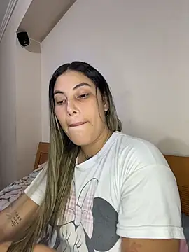 Snapshot of Anna_Bitch_Disgusting chatting on November 13, 2025, 1:59 am Anna Bitch Disgusting online show from November 13, 2025, 1:59 am