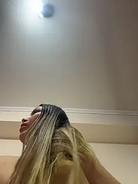 Anna Bitch Disgusting online show from February 1, 2026, 5:17 am