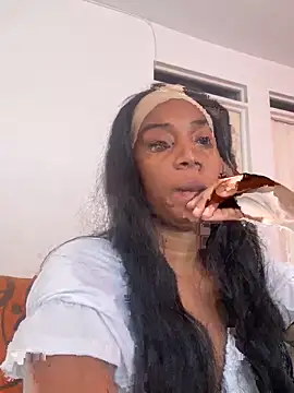 AishaOwens online show from March 11, 2026, 8:37 pm