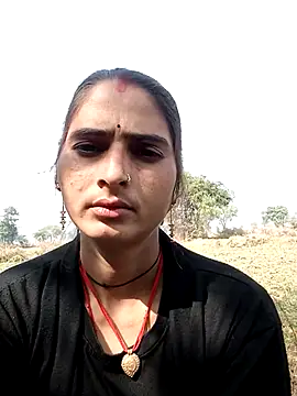 Snapshot of Nelug chatting on November 21, 2025, 6:56 am Nelug online show from November 21, 2025, 6:56 am