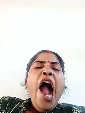 Pushpa hotty online show from February 5, 2026, 4:17 am