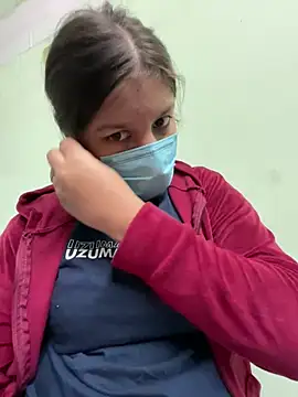 Cute hotzara online show from December 22, 2025, 4:31 am