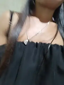 Snapshot of gugu0022 chatting on June 24, 2026, 11:48 pm gugu0022 online show from June 24, 2026, 11:48 pm