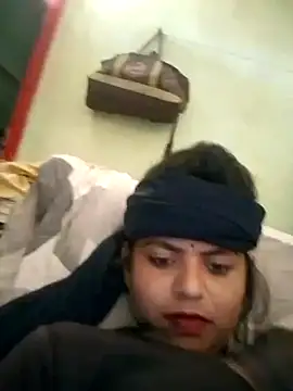 Snapshot of Kiranti_hot chatting on November 15, 2025, 9:50 am Kiranti hot online show from November 15, 2025, 9:50 am