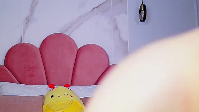 Snapshot of Scarlett_Veyra chatting on December 1, 2025, 7:13 am Scarlett Veyra online show from December 1, 2025, 7:13 am