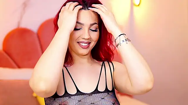 Snapshot of Scarlett_Veyra chatting on December 3, 2025, 7:05 am Scarlett Veyra online show from December 3, 2025, 7:05 am