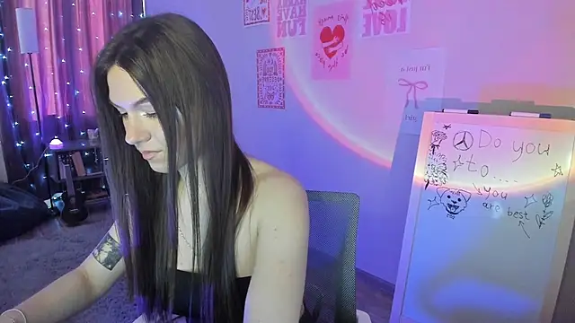 Snapshot of luna_lust_212 chatting on March 28, 2026, 4:23 am luna lust 212 online show from March 28, 2026, 4:23 am