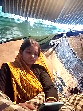 Snapshot of yanuw chatting on November 30, 2025, 1:20 am yanuw online show from November 30, 2025, 1:20 am