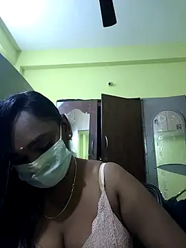 Dharshini98 online show from February 15, 2026, 2:47 pm