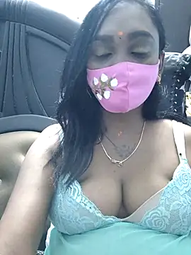 Snapshot of Dharshini98 chatting on March 31, 2026, 7:25 pm Dharshini98 online show from March 31, 2026, 7:25 pm