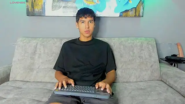 Snapshot of Carl-Milton chatting on November 29, 2025, 6:38 am Carl-Milton online show from November 29, 2025, 6:38 am