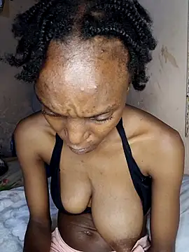 Beverlygurlx6 online show from March 4, 2026, 8:37 pm