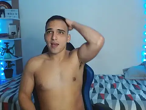 Snapshot of Maax30233 chatting on November 26, 2025, 3:02 pm Maax30233 online show from November 26, 2025, 3:02 pm