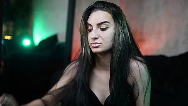 BikiJo online show from November 20, 2025, 7:24 pm