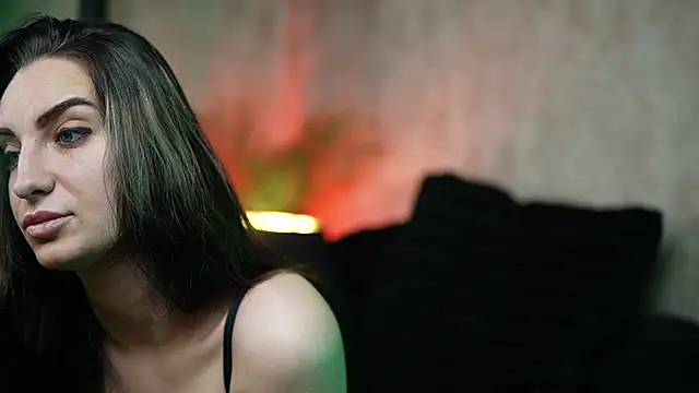 BikiJo online show from November 25, 2025, 7:58 pm