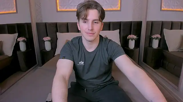 MarkYeti online show from November 24, 2025, 7:08 am