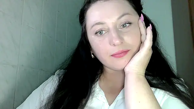 Snapshot of MelinaAx chatting on May 8, 2026, 6:57 pm MelinaAx online show from May 8, 2026, 6:57 pm
