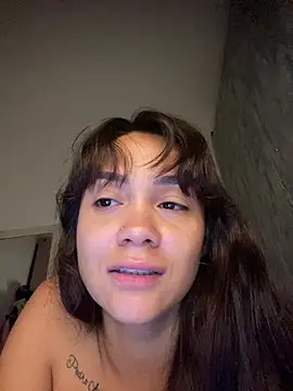 Snapshot of carolsapequinha chatting on May 29, 2026, 7:50 am carolsapequinha online show from May 29, 2026, 7:50 am
