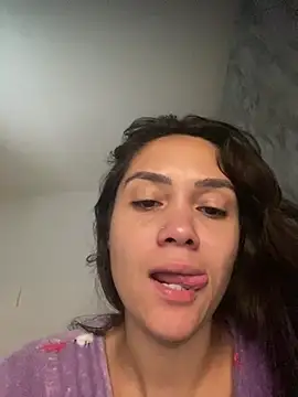 Snapshot of carolsapequinha chatting on June 6, 2026, 1:05 pm carolsapequinha online show from June 6, 2026, 1:05 pm