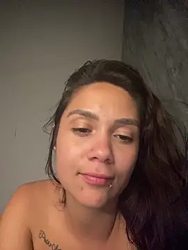 carolsapequinha online show from July 6, 2026, 2:19 am