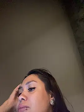 carolsapequinha online show from July 17, 2026, 4:52 am