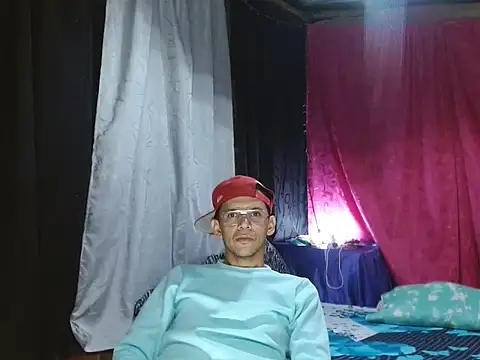 Snapshot of FANTASYBOYS11 chatting on November 26, 2025, 12:55 am FANTASYBOYS11 online show from November 26, 2025, 12:55 am