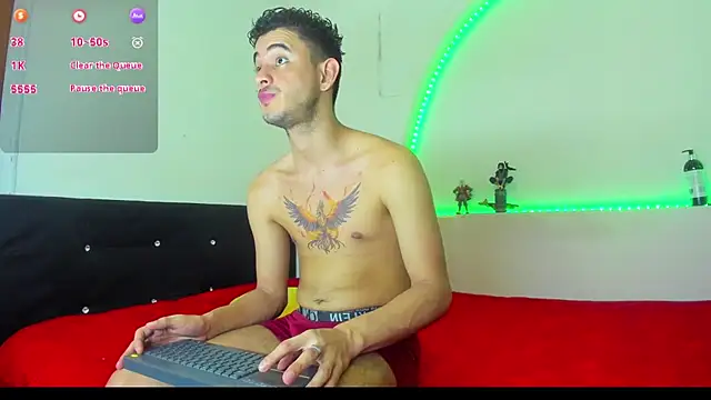 kaiborman00 online show from December 20, 2025, 3:02 am