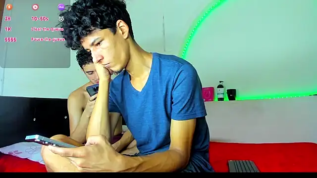 kaiborman00 online show from February 14, 2026, 2:52 am