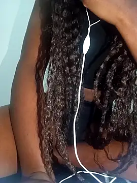 Snapshot of mirna96 chatting on November 22, 2025, 6:07 pm mirna96 online show from November 22, 2025, 6:07 pm