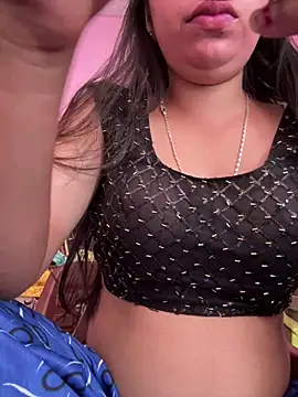 Snapshot of isha_sharma2002 chatting on May 5, 2026, 5:48 am isha sharma2002 online show from May 5, 2026, 5:48 am