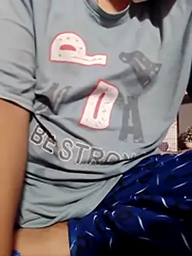 Snapshot of isha_sharma2002 chatting on May 19, 2026, 4:02 pm isha sharma2002 online show from May 19, 2026, 4:02 pm