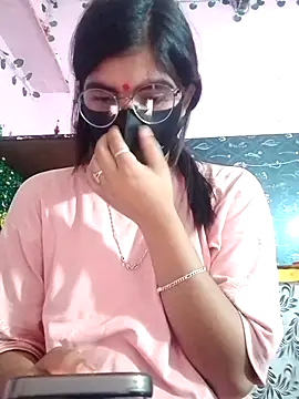 Snapshot of isha_sharma2002 chatting on July 30, 2026, 6:23 am isha sharma2002 online show from July 30, 2026, 6:23 am