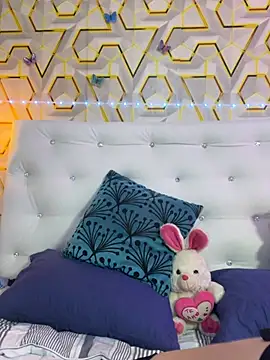 MelanyyJhonson15 online show from January 9, 2026, 11:50 pm