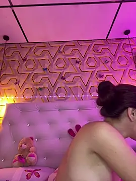 MelanyyJhonson15 online show from February 26, 2026, 2:43 am