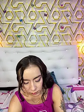 Snapshot of MelanyyJhonson15 chatting on May 14, 2026, 2:29 am MelanyyJhonson15 online show from May 14, 2026, 2:29 am