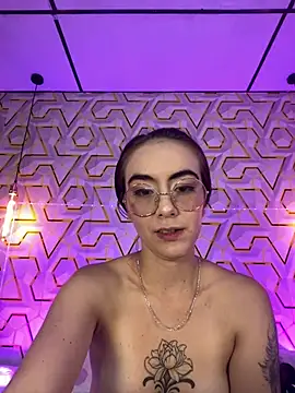 Snapshot of MelanyyJhonson15 chatting on June 20, 2026, 9:28 pm MelanyyJhonson15 online show from June 20, 2026, 9:28 pm