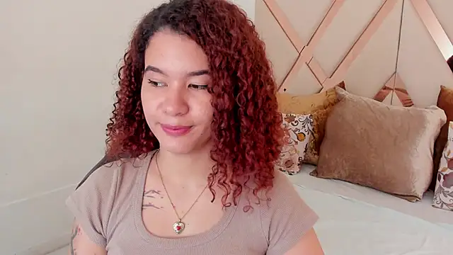 avrilwaynee online show from March 17, 2026, 12:19 pm