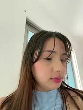 Snapshot of ginny_ross chatting on May 6, 2026, 2:44 pm ginny ross online show from May 6, 2026, 2:44 pm