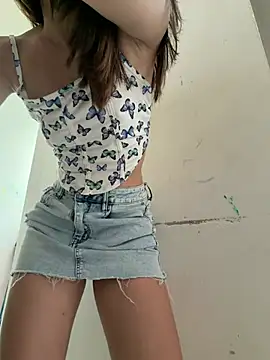 Snapshot of ginny_ross chatting on June 13, 2026, 2:59 pm ginny ross online show from June 13, 2026, 2:59 pm