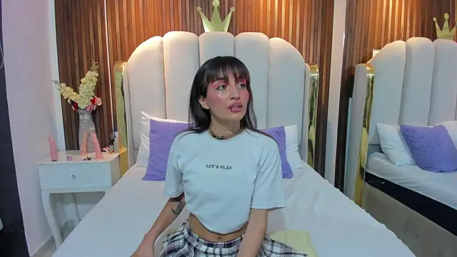 pixxxy skinny online show from November 16, 2025, 5:24 am