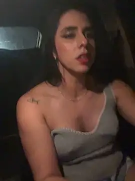 Snapshot of Monahliza chatting on December 3, 2025, 10:30 pm Monahliza online show from December 3, 2025, 10:30 pm