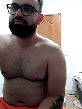 julianlondo111 online show from March 30, 2026, 1:50 am