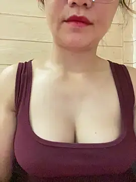 Diana-sexyy online show from June 25, 2026, 2:43 pm