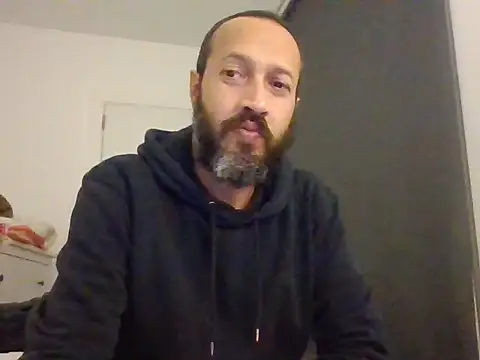 Snapshot of Torvison27 chatting on November 22, 2025, 2:21 am Torvison27 online show from November 22, 2025, 2:21 am