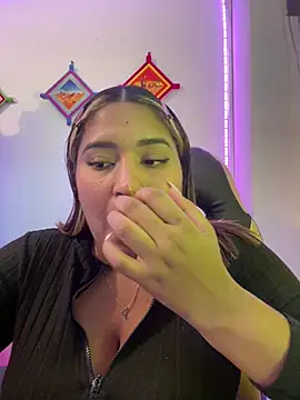 Snapshot of morena-2025 chatting on July 27, 2026, 10:28 pm morena-2025 online show from July 27, 2026, 10:28 pm